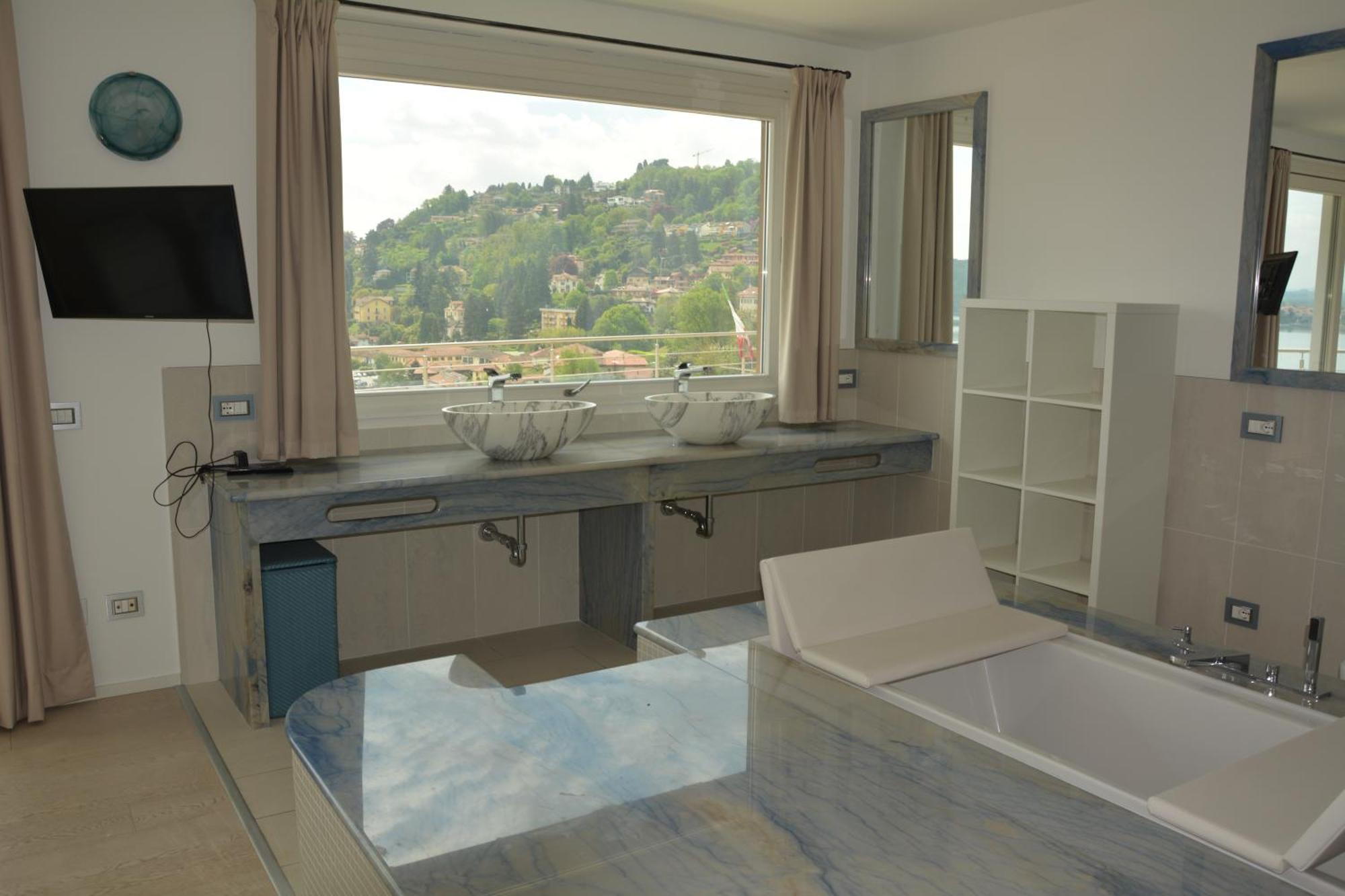 Il Girasole Appartement Meina Kamer foto