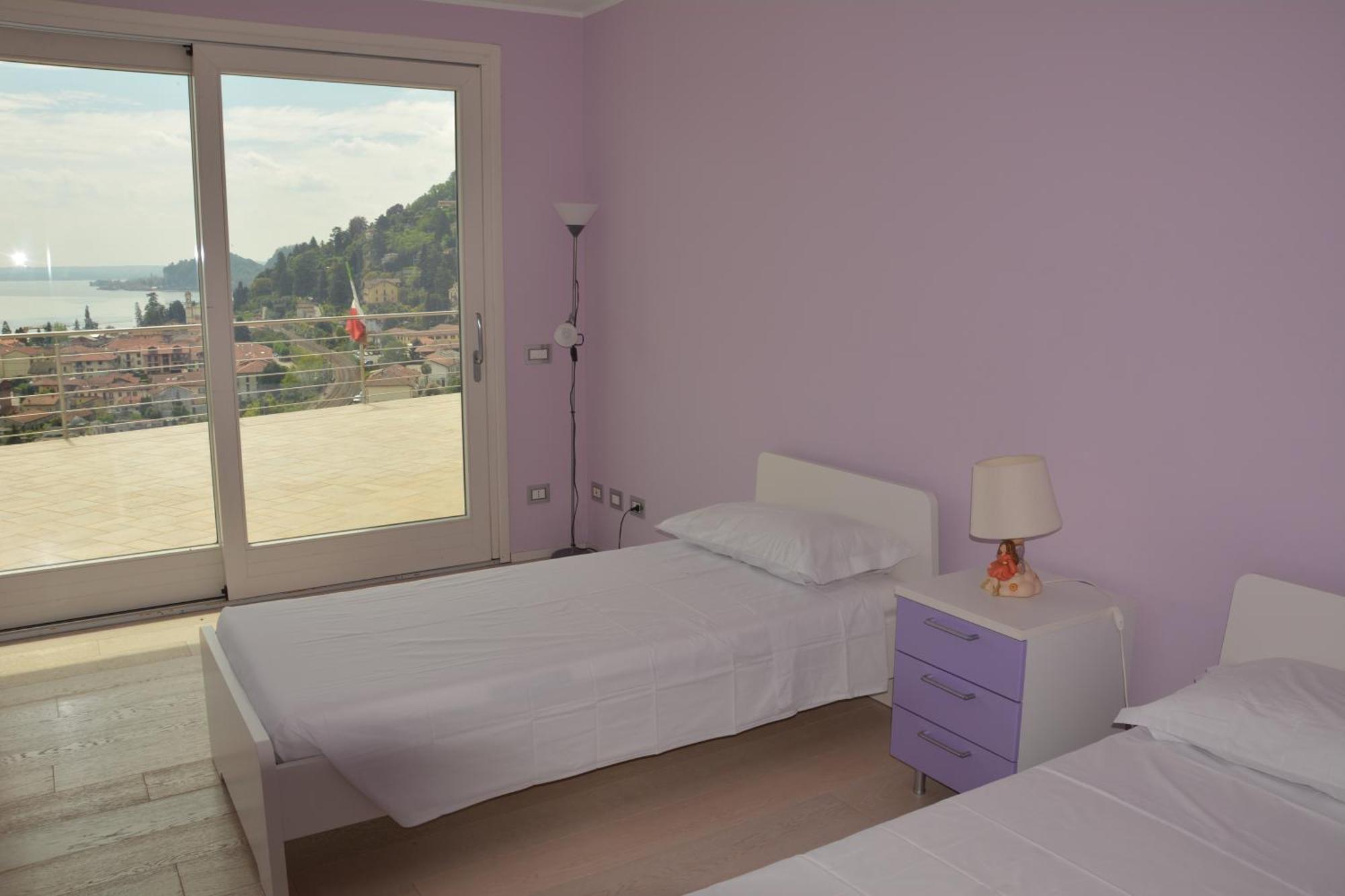 Il Girasole Appartement Meina Kamer foto
