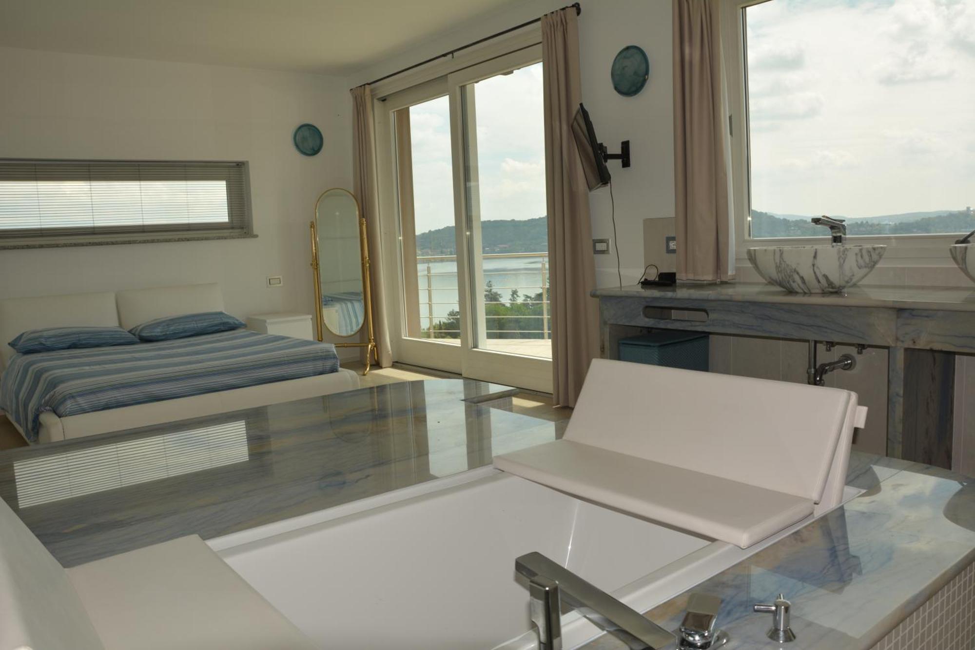 Il Girasole Appartement Meina Kamer foto